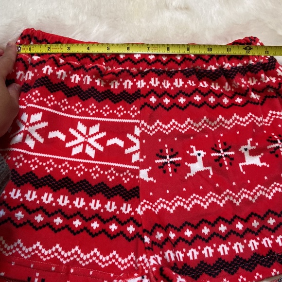 Absolutely cozy cabin shortie pjs in size M - Picture 8 of 14